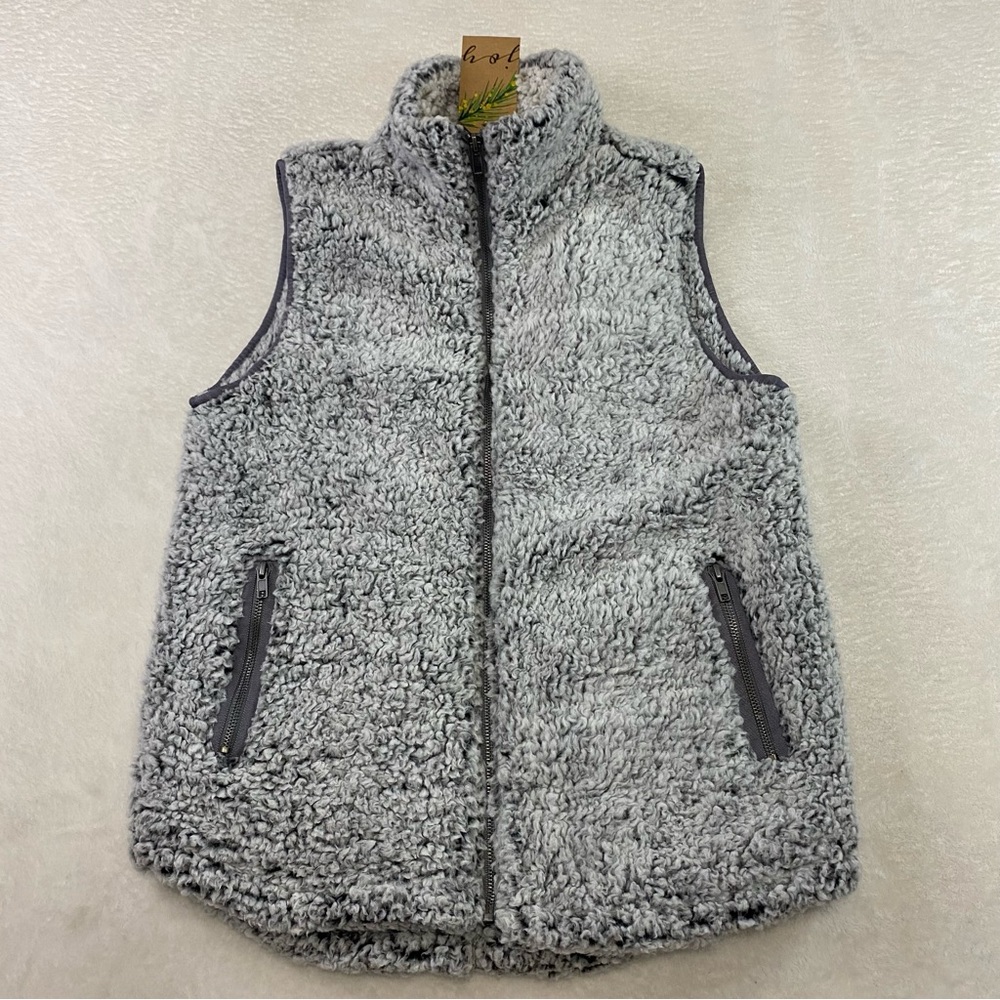 NWT Thread and Supply Teddy Bear Faux Fur Gray Sherpa Vest Full Zip Size S
